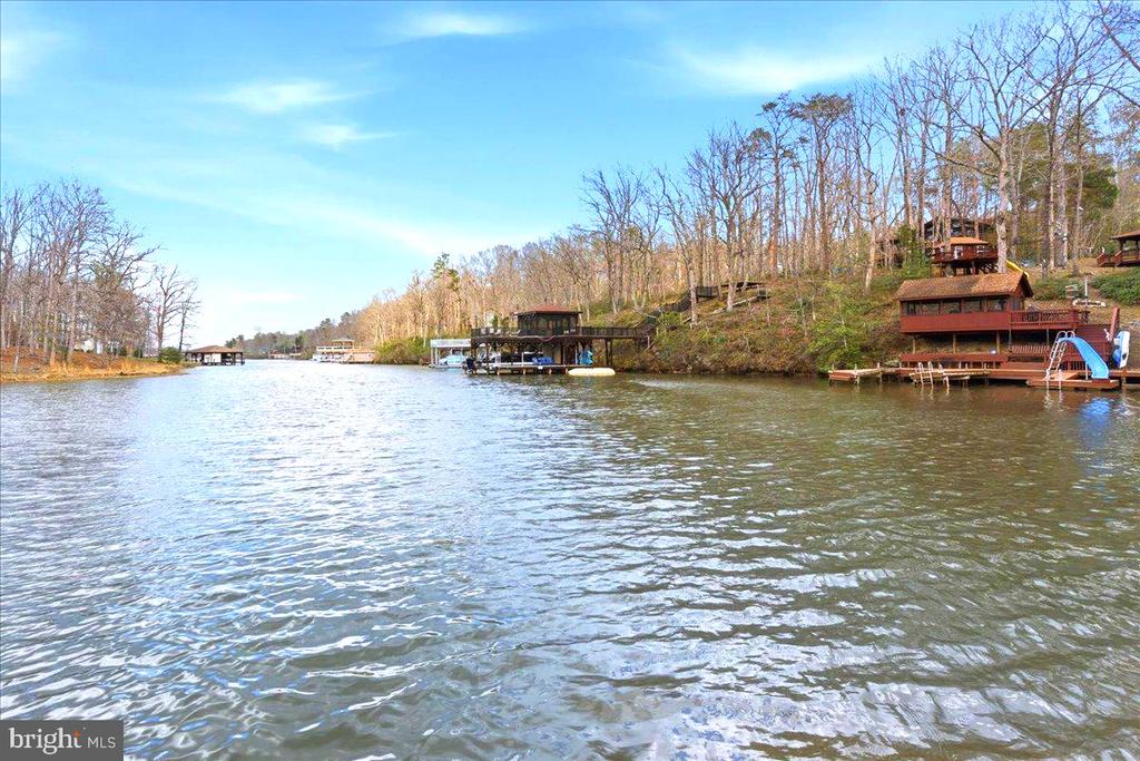 536 PINE HARBOUR DR, MINERAL, Virginia 23117, 3 Bedrooms Bedrooms, ,2 BathroomsBathrooms,Residential,PINE HARBOUR,536 PINE HARBOUR DR,VALA2009570 MLS # VALA2009570