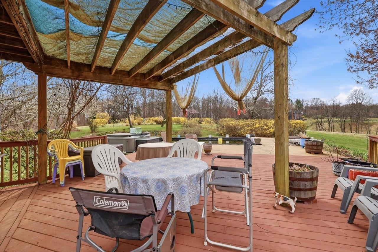 1120 KINGSWAY RD, AFTON, Virginia 22920, 3 Bedrooms Bedrooms, ,2 BathroomsBathrooms,Residential,Adams Eden,1120 KINGSWAY RD,674648 MLS # 674648 1120 KINGSWAY RD, AFTON, Virginia 22920, 3 Bedrooms Bedrooms, ,2 BathroomsBathrooms,Residential,Adams Eden,1120 KINGSWAY RD,674648 MLS # 674648