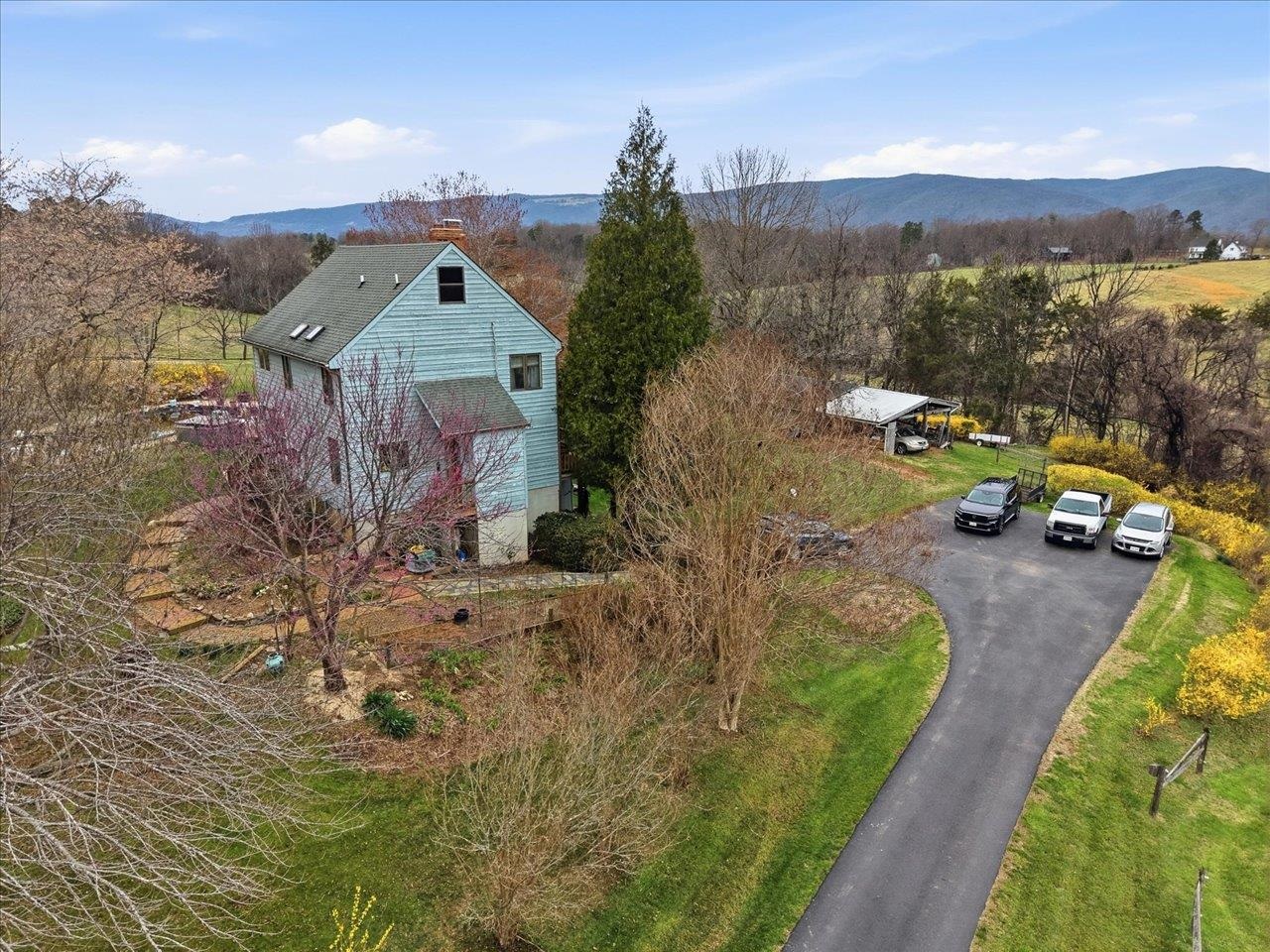 1120 KINGSWAY RD, AFTON, Virginia 22920, 3 Bedrooms Bedrooms, ,2 BathroomsBathrooms,Residential,Adams Eden,1120 KINGSWAY RD,674648 MLS # 674648 1120 KINGSWAY RD, AFTON, Virginia 22920, 3 Bedrooms Bedrooms, ,2 BathroomsBathrooms,Residential,Adams Eden,1120 KINGSWAY RD,674648 MLS # 674648