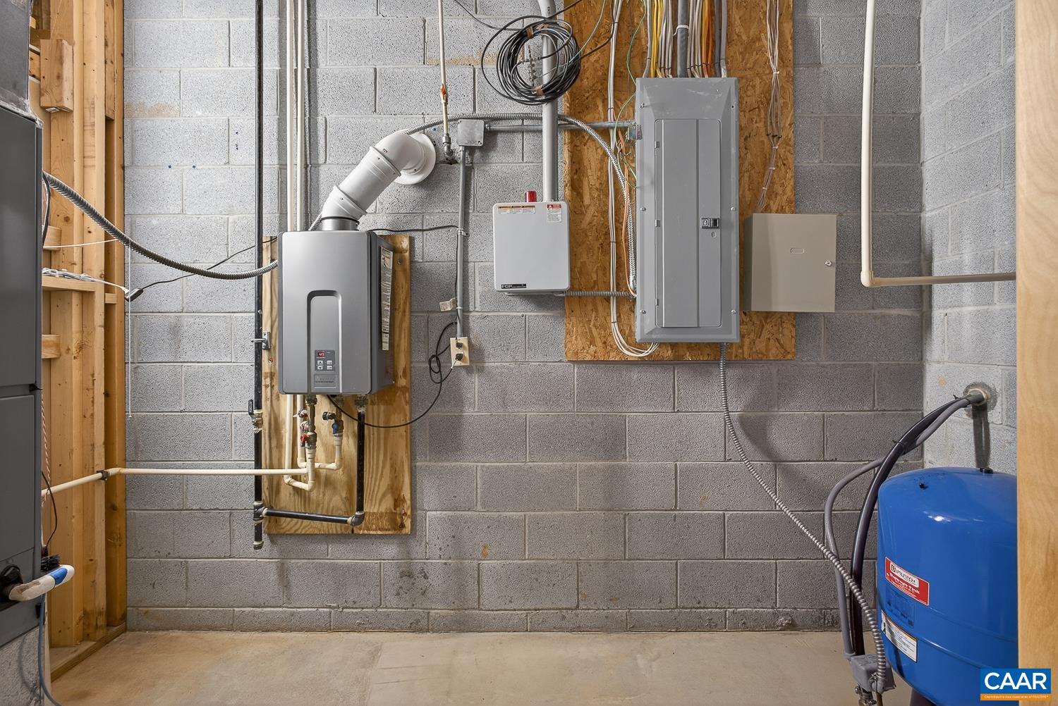 47 ELNOR RD, BUMPASS, Virginia 23024, 4 Bedrooms Bedrooms, ,2 BathroomsBathrooms,Residential,47 ELNOR RD,675320 MLS # 675320