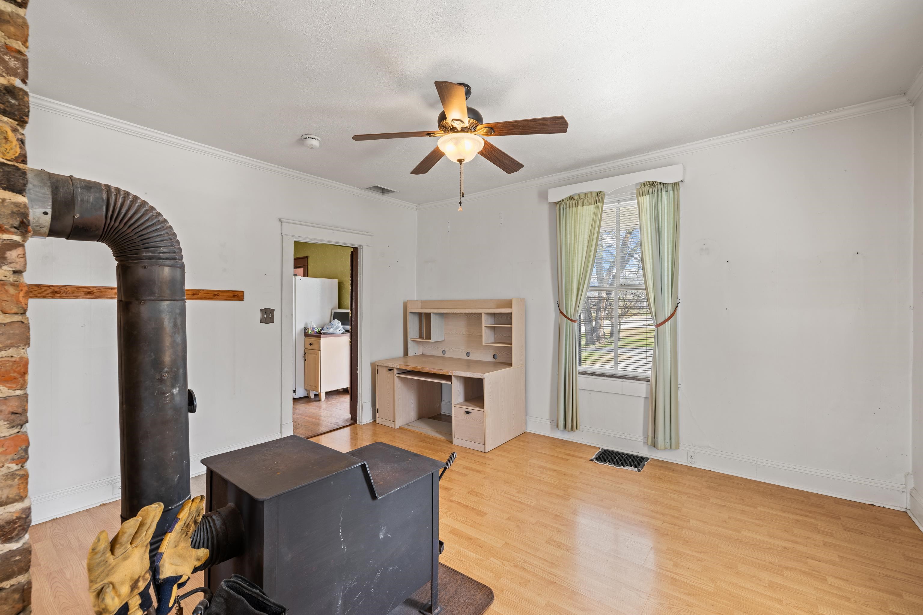 688 FLORENCE AVE, WAYNESBORO, Virginia 22980, 5 Bedrooms Bedrooms, ,2 BathroomsBathrooms,Residential,688 FLORENCE AVE,675323 MLS # 675323