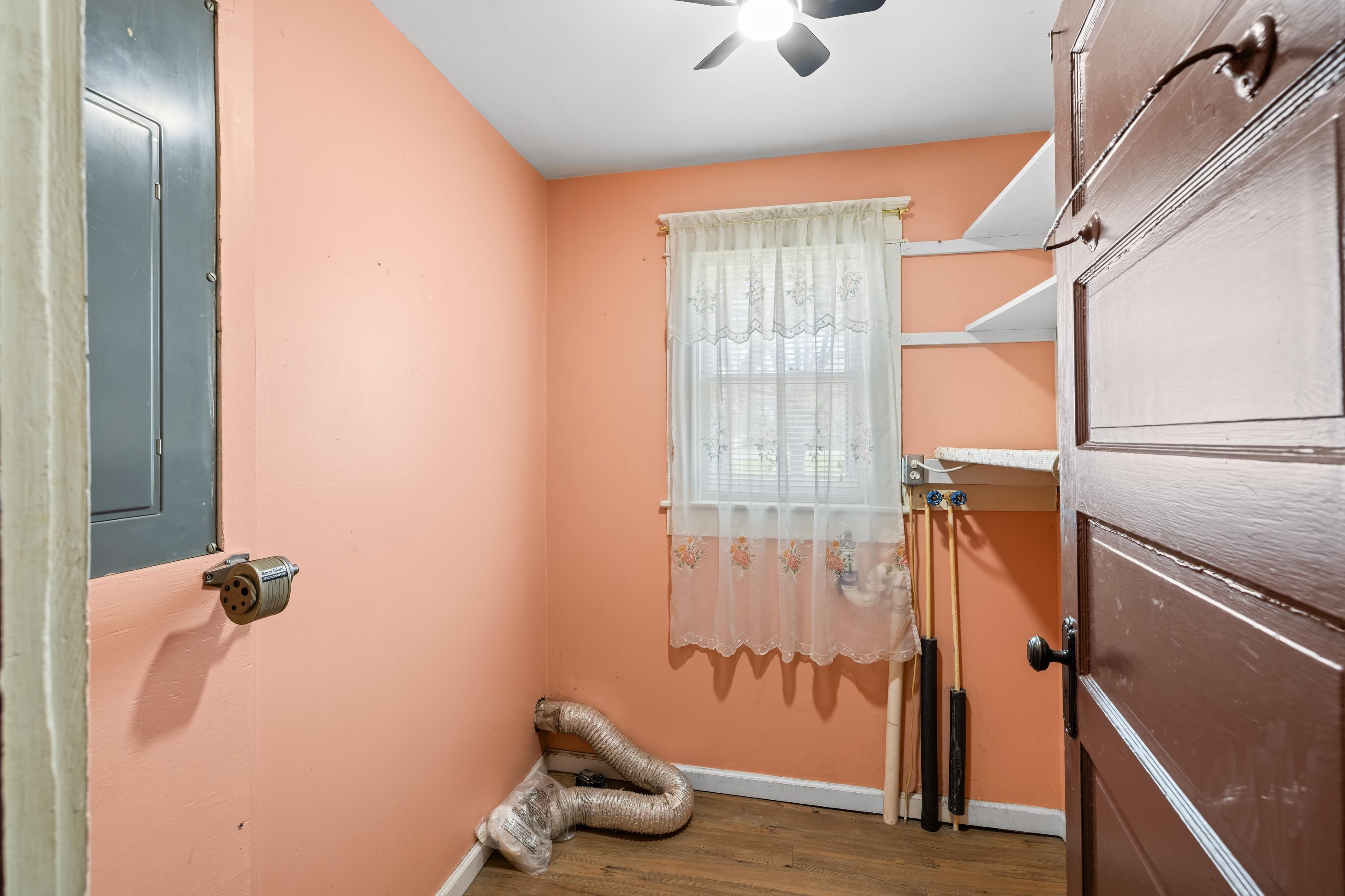 688 FLORENCE AVE, WAYNESBORO, Virginia 22980, 5 Bedrooms Bedrooms, ,2 BathroomsBathrooms,Residential,688 FLORENCE AVE,675323 MLS # 675323