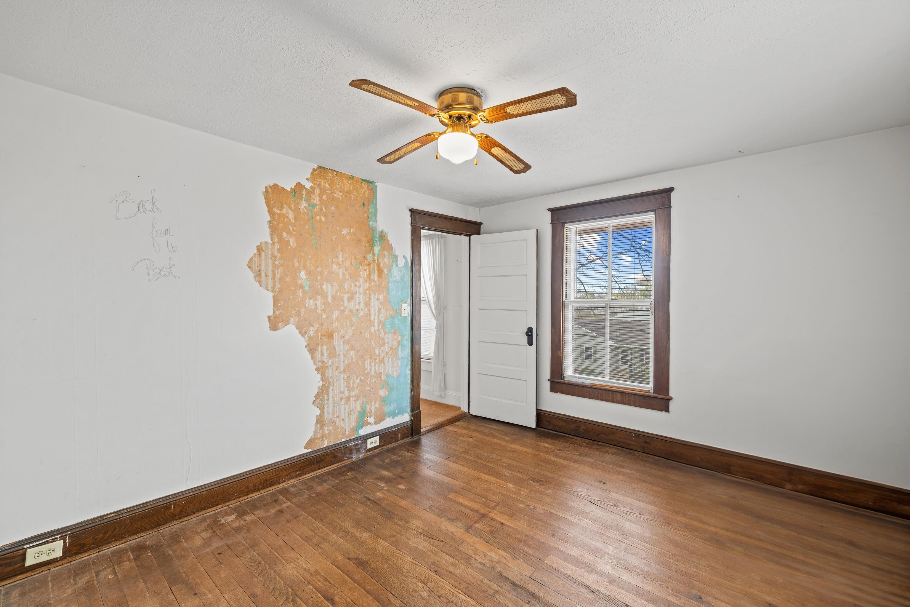 688 FLORENCE AVE, WAYNESBORO, Virginia 22980, 5 Bedrooms Bedrooms, ,2 BathroomsBathrooms,Residential,688 FLORENCE AVE,675323 MLS # 675323