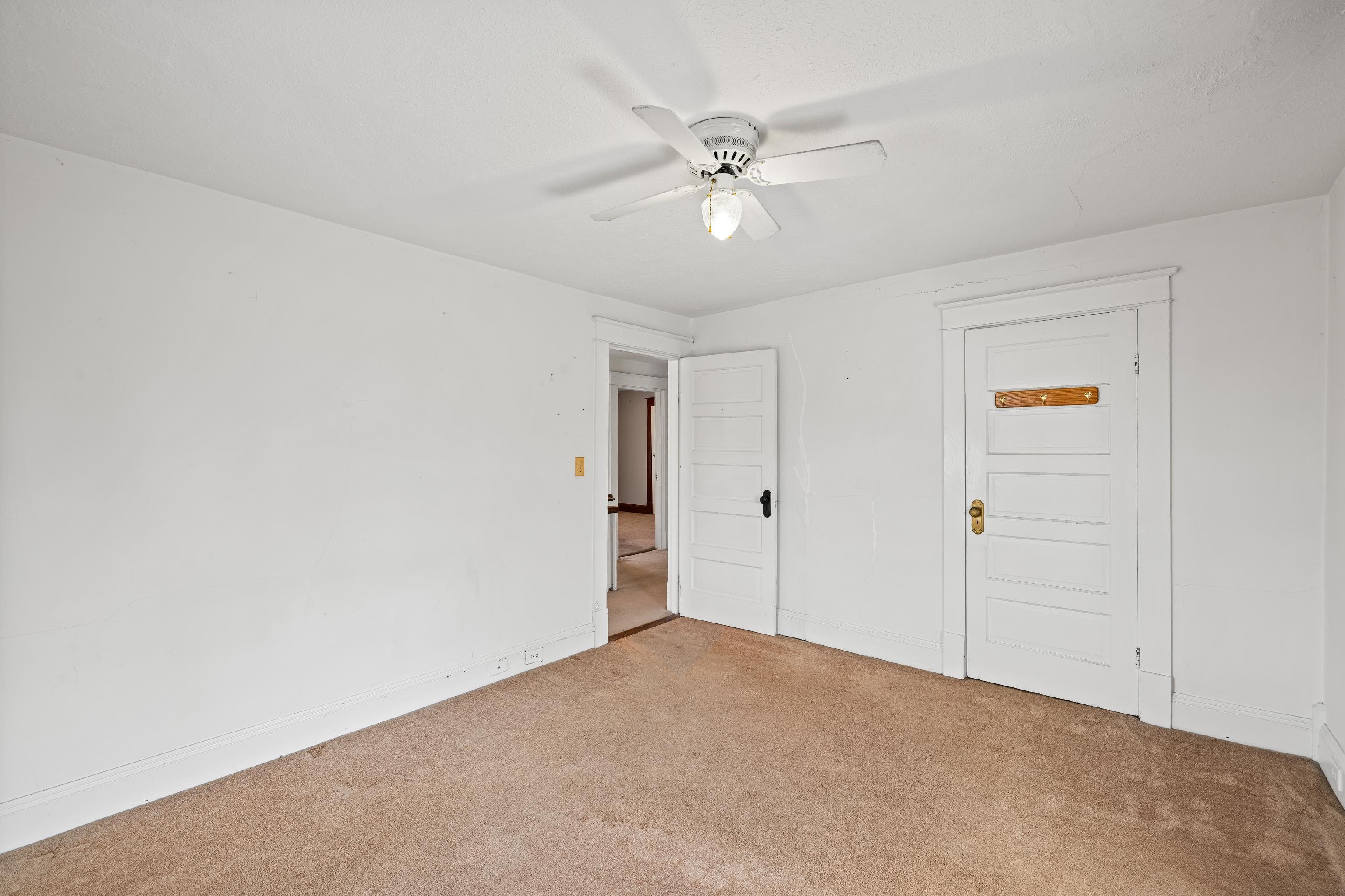 688 FLORENCE AVE, WAYNESBORO, Virginia 22980, 5 Bedrooms Bedrooms, ,2 BathroomsBathrooms,Residential,688 FLORENCE AVE,675323 MLS # 675323