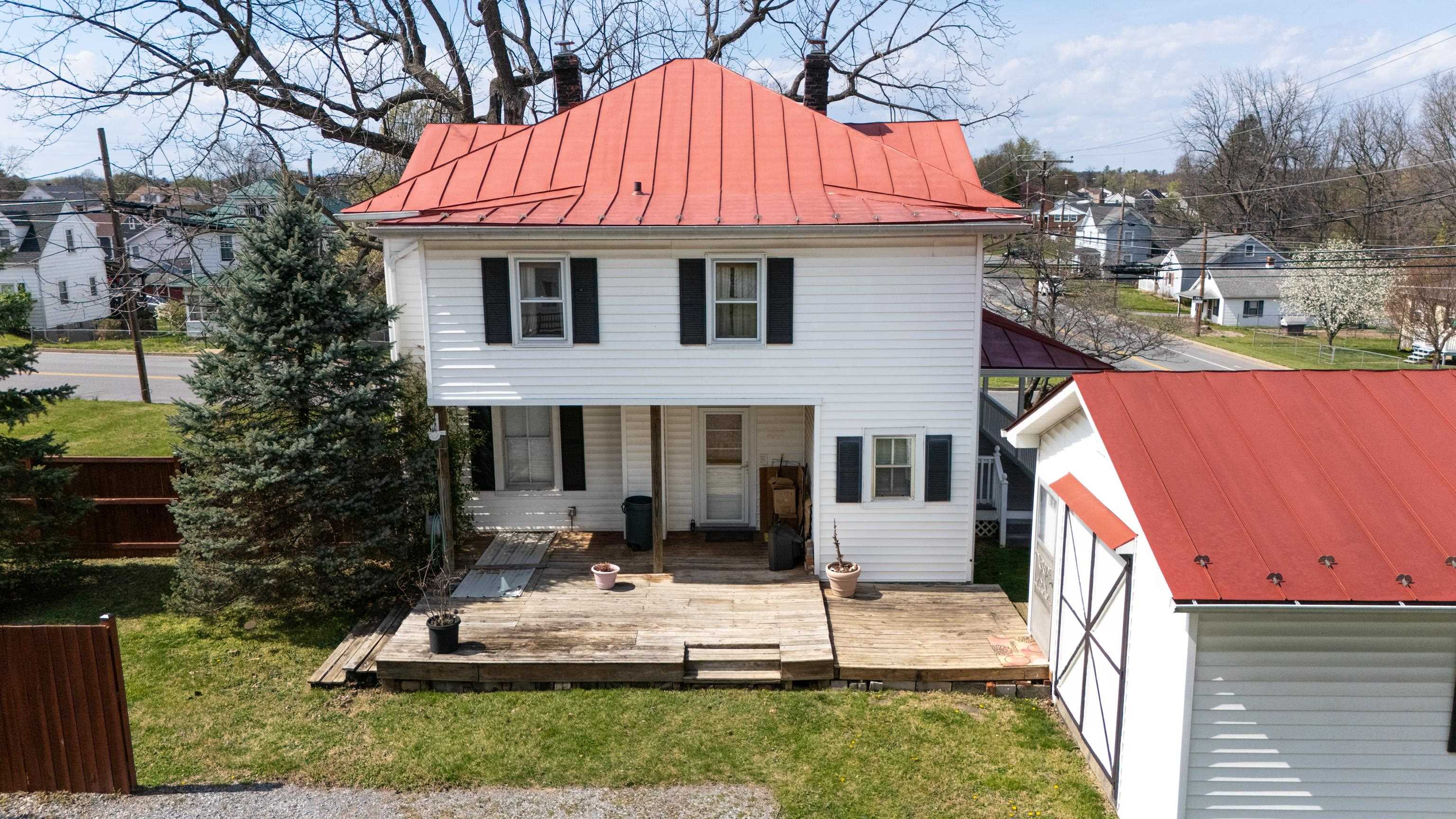 688 FLORENCE AVE, WAYNESBORO, Virginia 22980, 5 Bedrooms Bedrooms, ,2 BathroomsBathrooms,Residential,688 FLORENCE AVE,675323 MLS # 675323