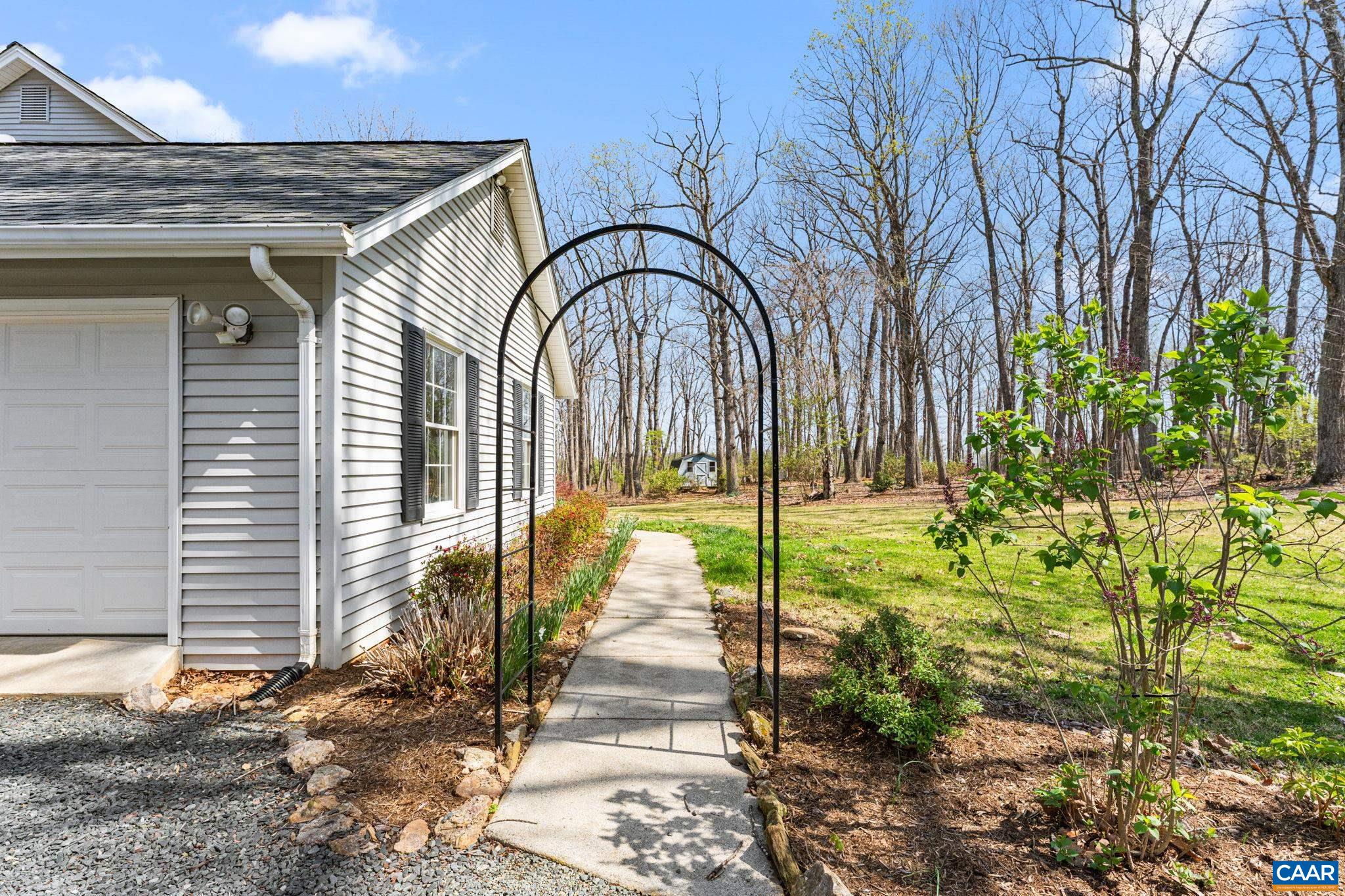 957 GOLD MINE RD, PALMYRA, Virginia 22963, 3 Bedrooms Bedrooms, ,2 BathroomsBathrooms,Residential,957 GOLD MINE RD,675328 MLS # 675328 957 GOLD MINE RD, PALMYRA, Virginia 22963, 3 Bedrooms Bedrooms, ,2 BathroomsBathrooms,Residential,957 GOLD MINE RD,675328 MLS # 675328