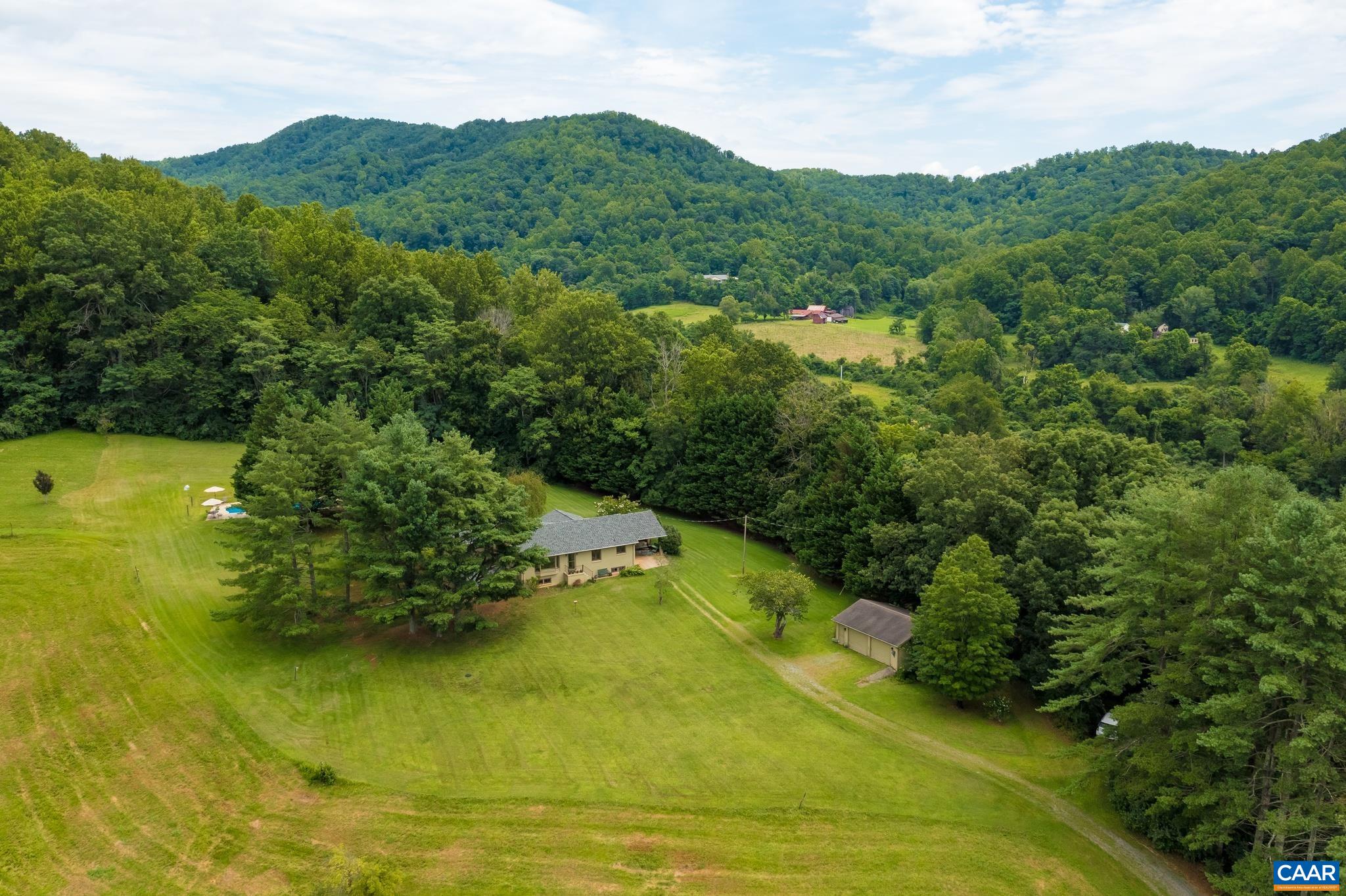 1165 FORTUNES COVE LN, LOVINGSTON, Virginia 22949, 3 Bedrooms Bedrooms, ,3 BathroomsBathrooms,Residential,1165 FORTUNES COVE LN,675330 MLS # 675330 1165 FORTUNES COVE LN, LOVINGSTON, Virginia 22949, 3 Bedrooms Bedrooms, ,3 BathroomsBathrooms,Residential,1165 FORTUNES COVE LN,675330 MLS # 675330