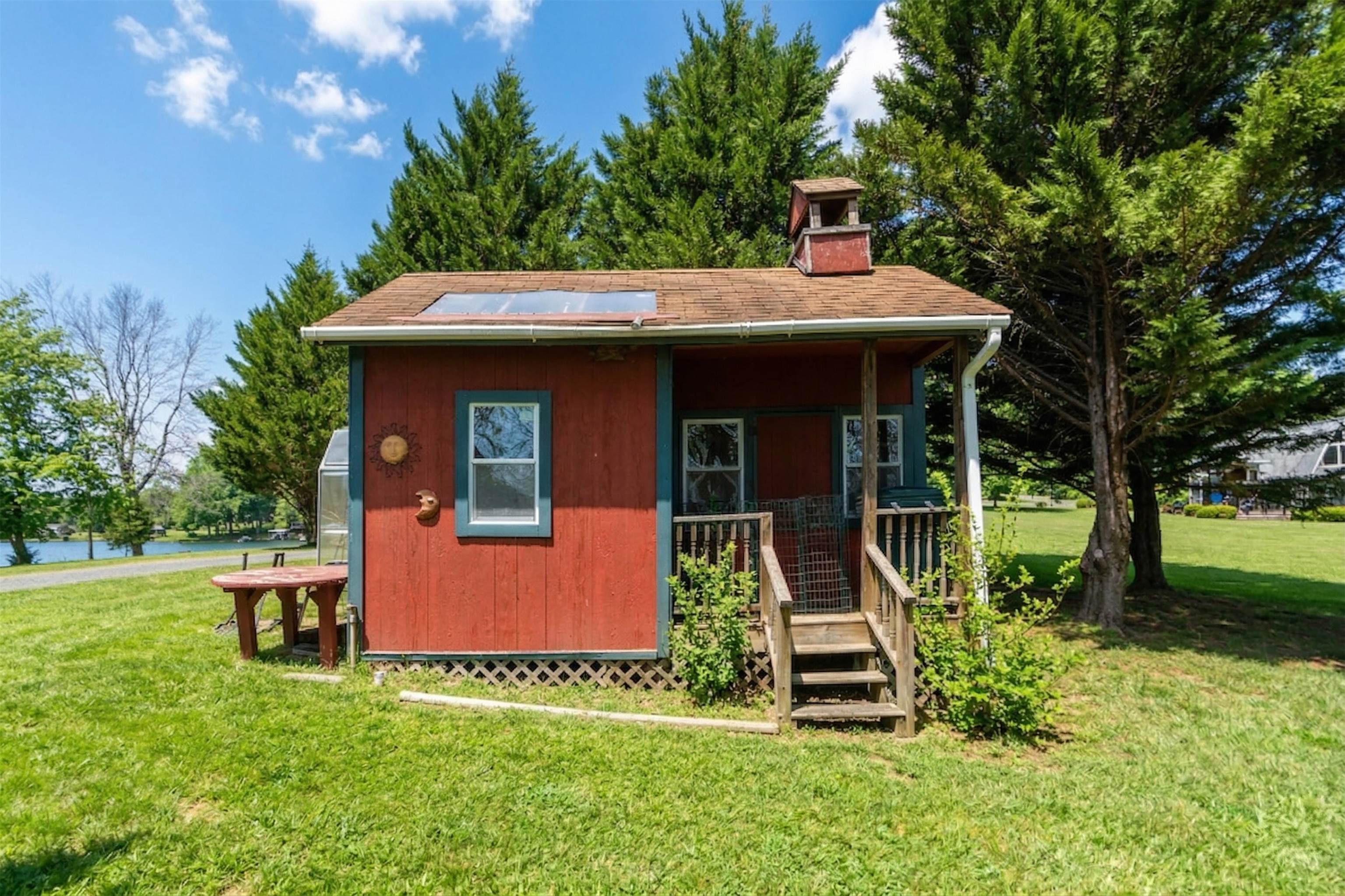 1743 N LAKESHORE DR, LOUISA, Virginia 23093, 5 Bedrooms Bedrooms, ,3 BathroomsBathrooms,Residential,1743 N LAKESHORE DR,675336 MLS # 675336