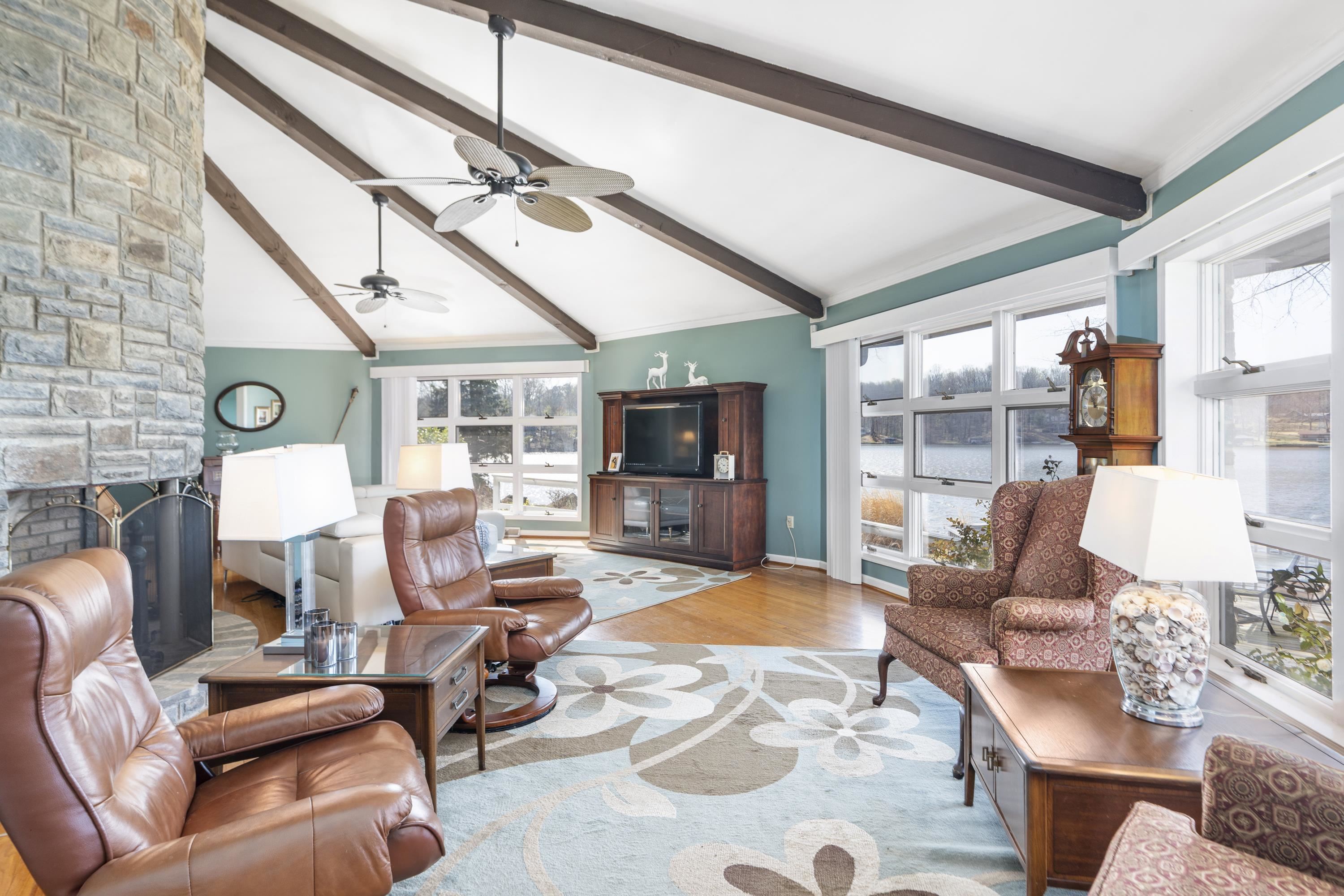 1743 N LAKESHORE DR, LOUISA, Virginia 23093, 5 Bedrooms Bedrooms, ,3 BathroomsBathrooms,Residential,1743 N LAKESHORE DR,675336 MLS # 675336