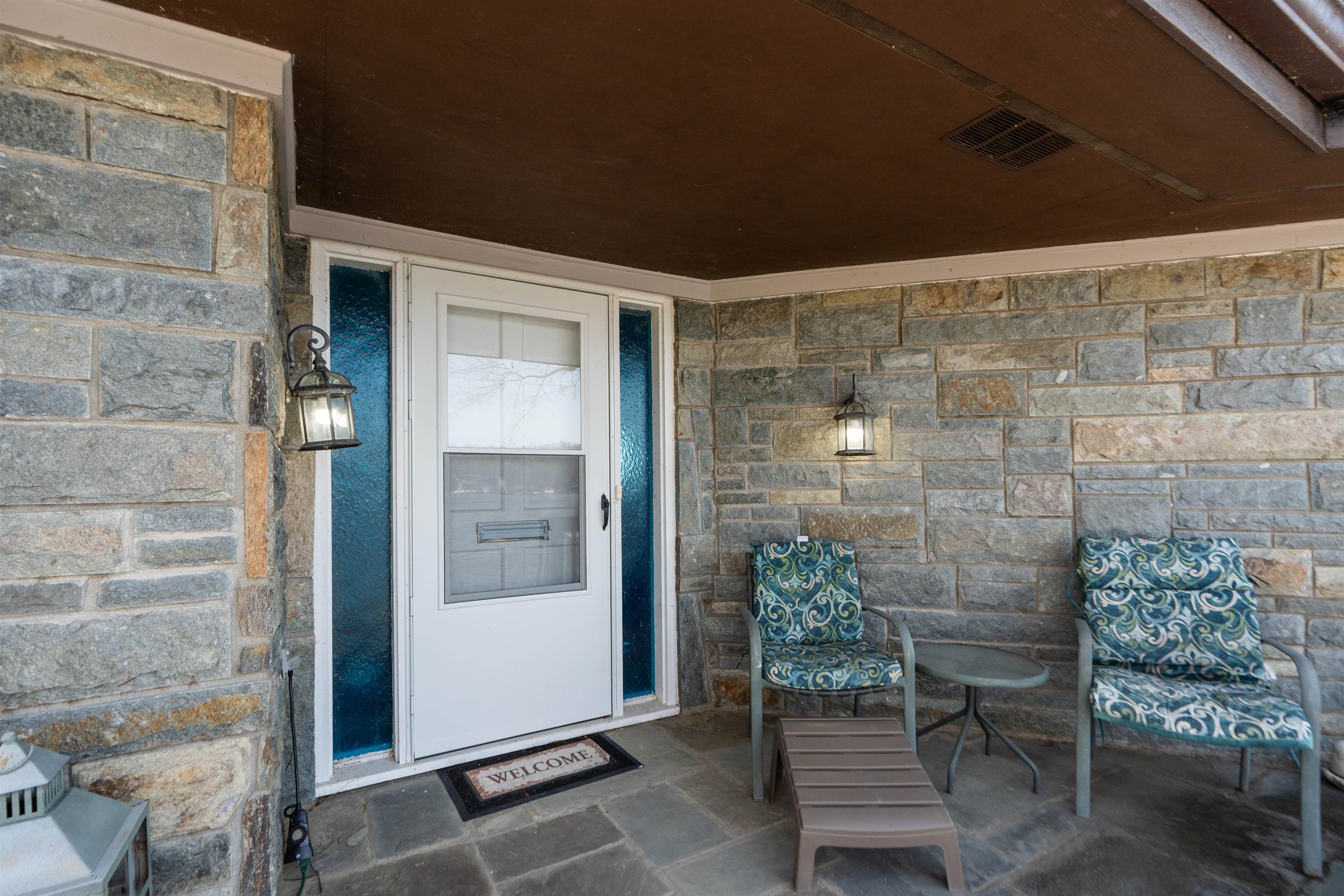 1743 N LAKESHORE DR, LOUISA, Virginia 23093, 5 Bedrooms Bedrooms, ,3 BathroomsBathrooms,Residential,1743 N LAKESHORE DR,675336 MLS # 675336