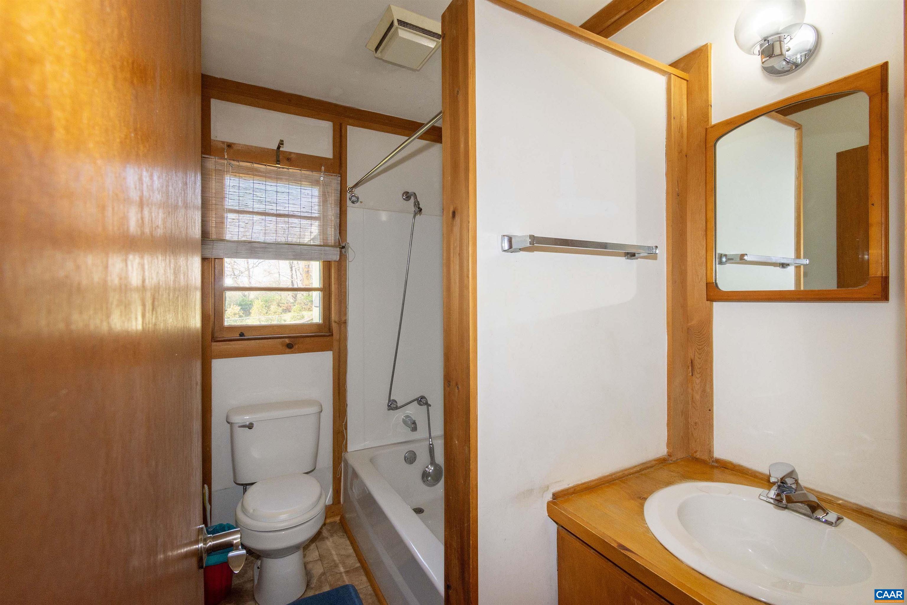 11504 KNOLLS RD, ORANGE, Virginia 22960, 3 Bedrooms Bedrooms, ,1 BathroomBathrooms,Residential,11504 KNOLLS RD,675337 MLS # 675337