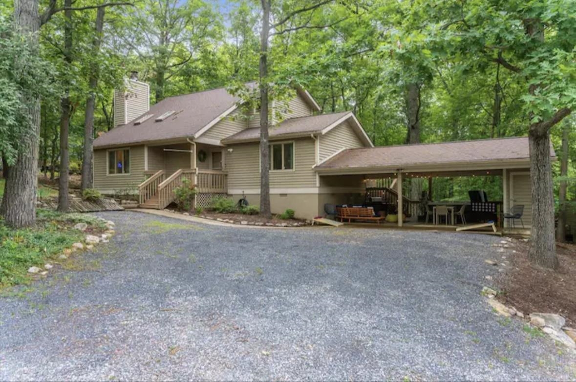 113 PINEY LN, MCGAHEYSVILLE, Virginia 22840, 3 Bedrooms Bedrooms, ,2 BathroomsBathrooms,Residential,113 PINEY LN,675340 MLS # 675340