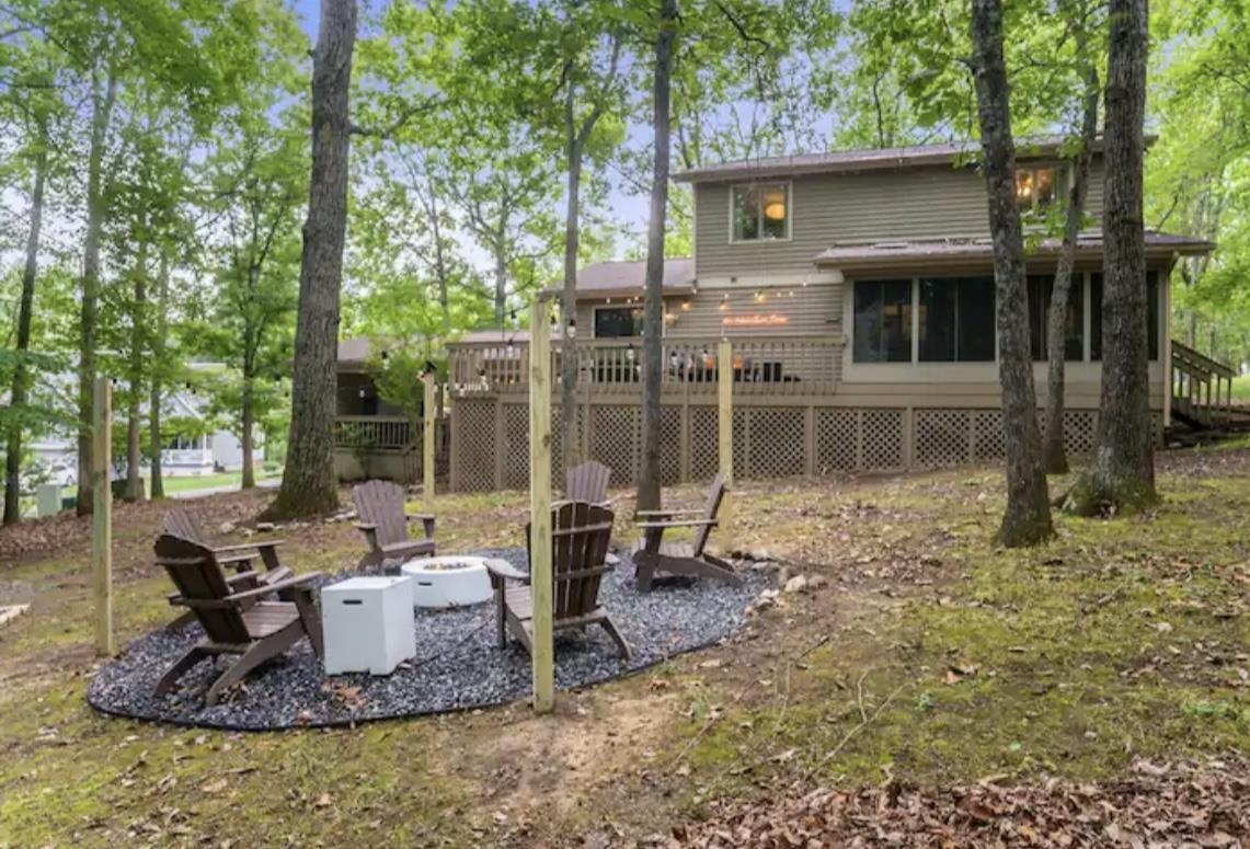 113 PINEY LN, MCGAHEYSVILLE, Virginia 22840, 3 Bedrooms Bedrooms, ,2 BathroomsBathrooms,Residential,113 PINEY LN,675340 MLS # 675340