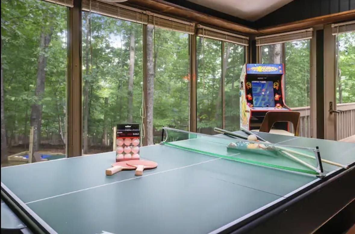 113 PINEY LN, MCGAHEYSVILLE, Virginia 22840, 3 Bedrooms Bedrooms, ,2 BathroomsBathrooms,Residential,113 PINEY LN,675340 MLS # 675340