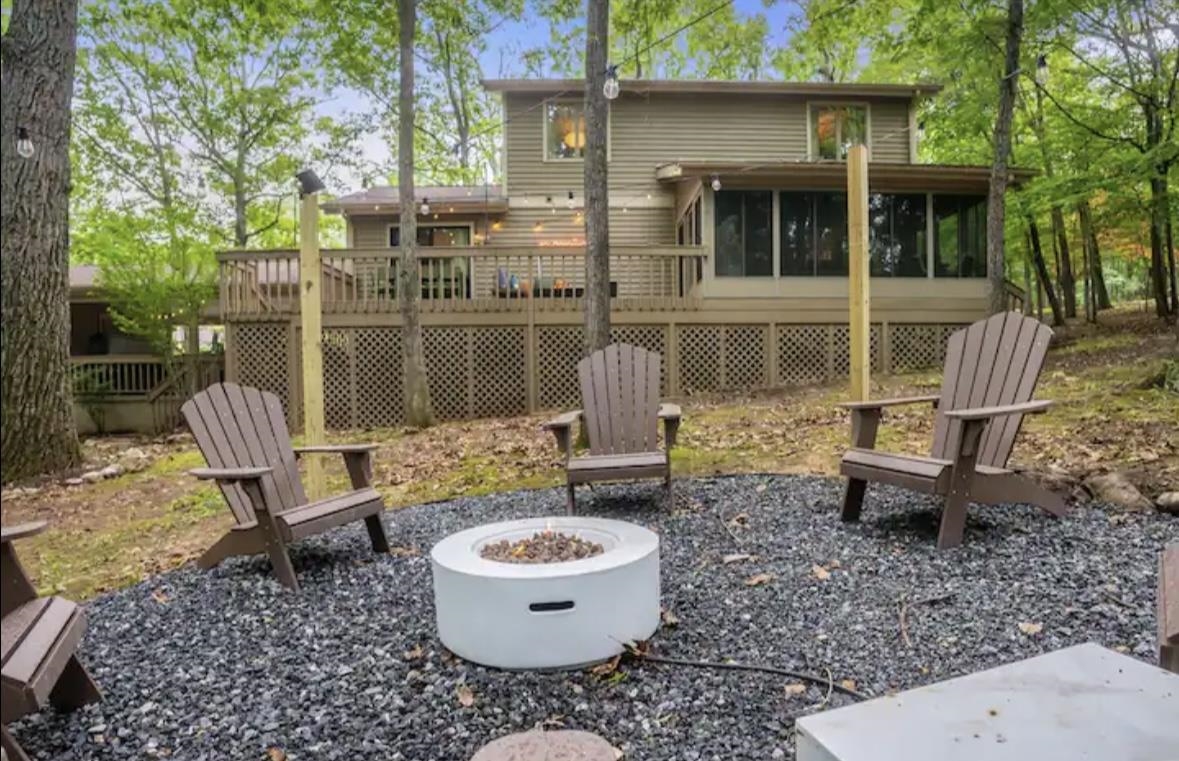 113 PINEY LN, MCGAHEYSVILLE, Virginia 22840, 3 Bedrooms Bedrooms, ,2 BathroomsBathrooms,Residential,113 PINEY LN,675340 MLS # 675340