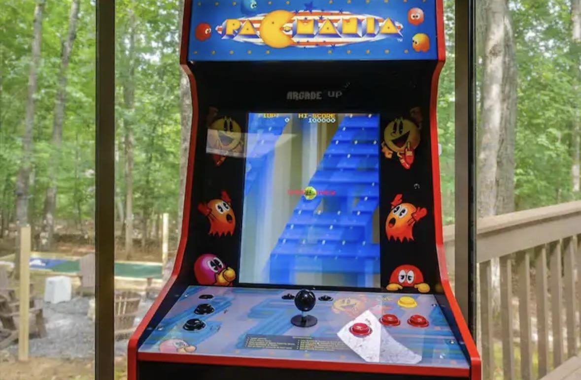 113 PINEY LN, MCGAHEYSVILLE, Virginia 22840, 3 Bedrooms Bedrooms, ,2 BathroomsBathrooms,Residential,113 PINEY LN,675340 MLS # 675340