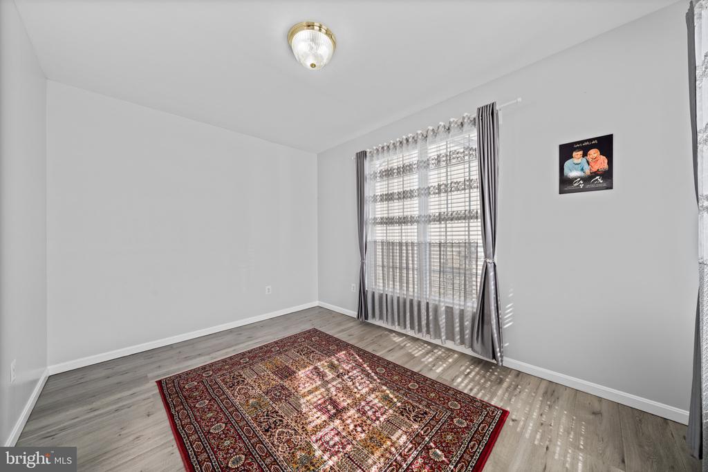 6937 VERSAILLE DR, FREDERICKSBURG, Virginia 22407, 3 Bedrooms Bedrooms, ,3 BathroomsBathrooms,Residential,6937 VERSAILLE DR,VASP2039982 MLS # VASP2039982