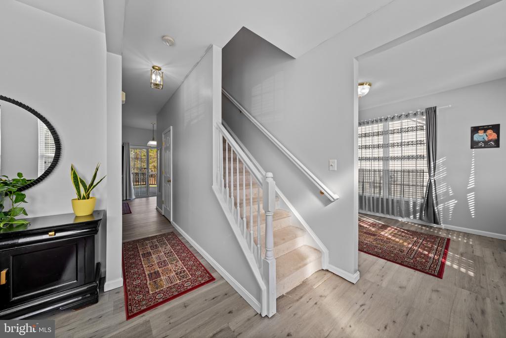 6937 VERSAILLE DR, FREDERICKSBURG, Virginia 22407, 3 Bedrooms Bedrooms, ,3 BathroomsBathrooms,Residential,6937 VERSAILLE DR,VASP2039982 MLS # VASP2039982