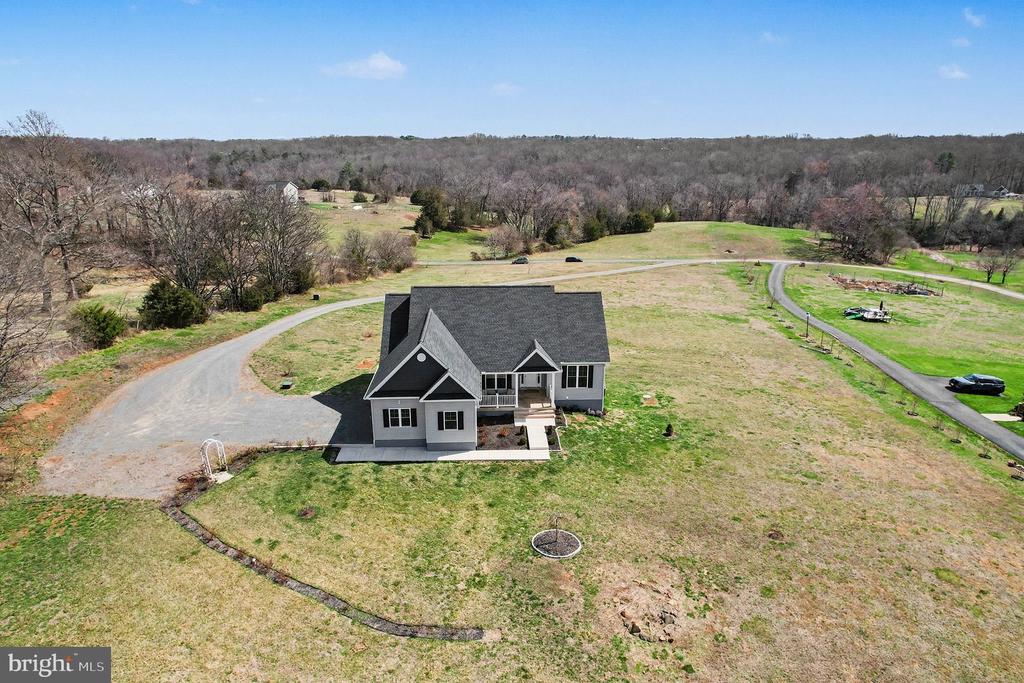 11347 ALVIN LN, CULPEPER, Virginia 22701, 4 Bedrooms Bedrooms, ,3 BathroomsBathrooms,Residential,11347 ALVIN LN,VACU2012900 MLS # VACU2012900