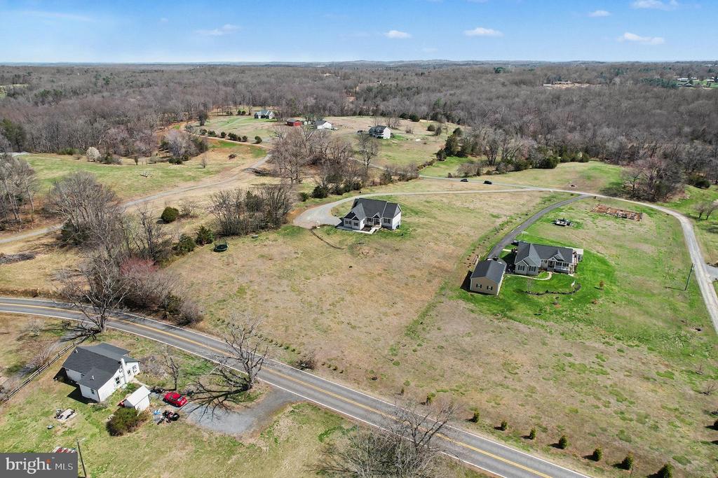 11347 ALVIN LN, CULPEPER, Virginia 22701, 4 Bedrooms Bedrooms, ,3 BathroomsBathrooms,Residential,11347 ALVIN LN,VACU2012900 MLS # VACU2012900