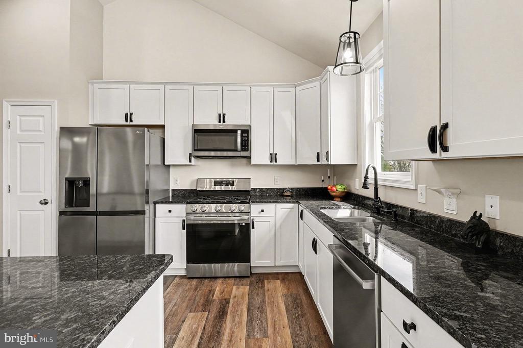 11347 ALVIN LN, CULPEPER, Virginia 22701, 4 Bedrooms Bedrooms, ,3 BathroomsBathrooms,Residential,11347 ALVIN LN,VACU2012900 MLS # VACU2012900