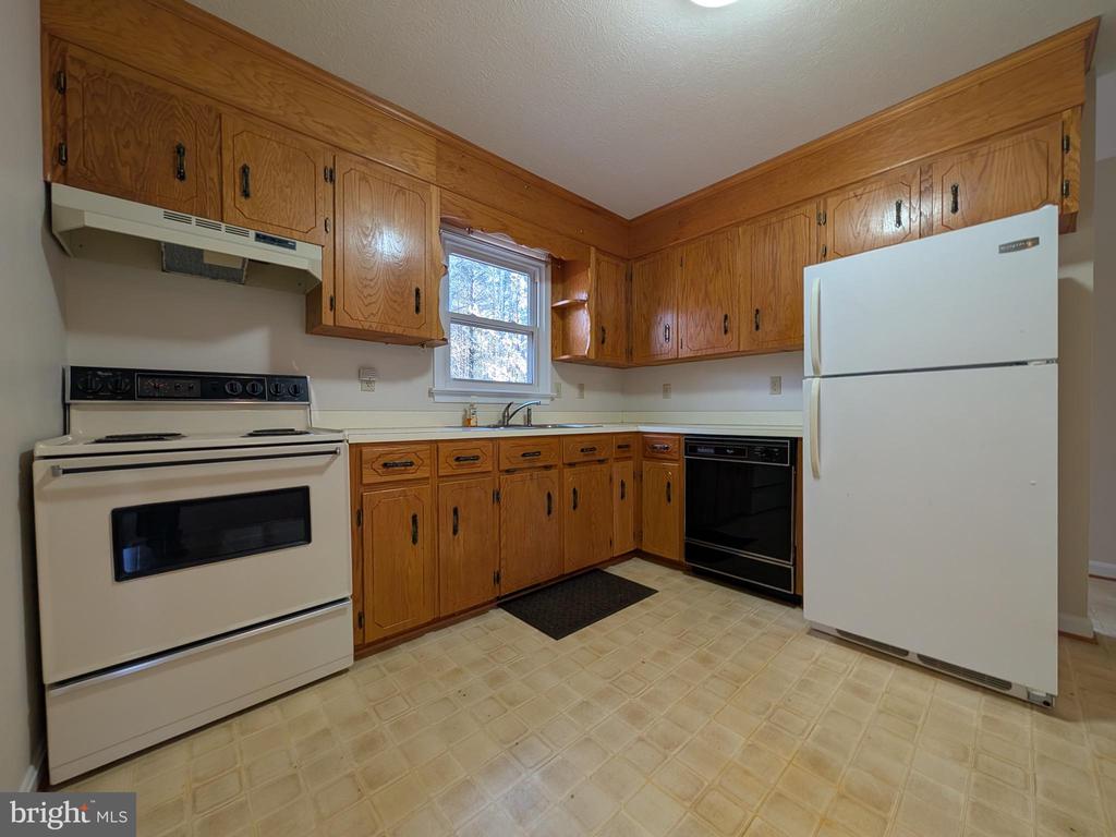 271 RAMBLING RD, RUCKERSVILLE, Virginia 22968, 3 Bedrooms Bedrooms, ,2 BathroomsBathrooms,Residential,271 RAMBLING RD,VAGR2000828 MLS # VAGR2000828