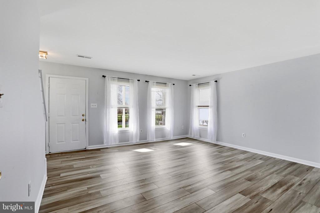 3961 RECTORTOWN RD, MARSHALL, Virginia, 4 Bedrooms Bedrooms, ,2 BathroomsBathrooms,Residential,3961 RECTORTOWN RD,VAFQ2021052 MLS # VAFQ2021052