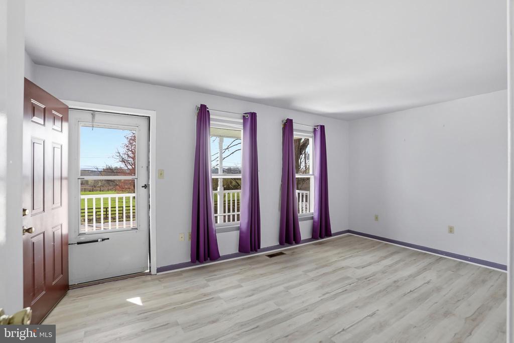 3961 RECTORTOWN RD, MARSHALL, Virginia, 4 Bedrooms Bedrooms, ,2 BathroomsBathrooms,Residential,3961 RECTORTOWN RD,VAFQ2021052 MLS # VAFQ2021052