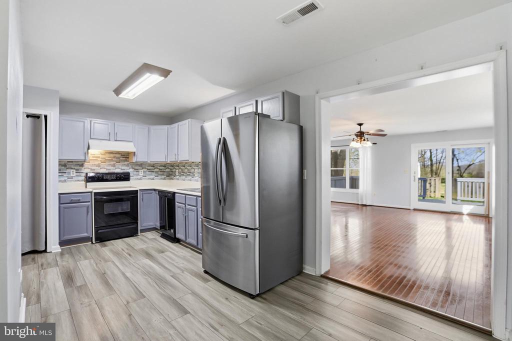 3961 RECTORTOWN RD, MARSHALL, Virginia, 4 Bedrooms Bedrooms, ,2 BathroomsBathrooms,Residential,3961 RECTORTOWN RD,VAFQ2021052 MLS # VAFQ2021052