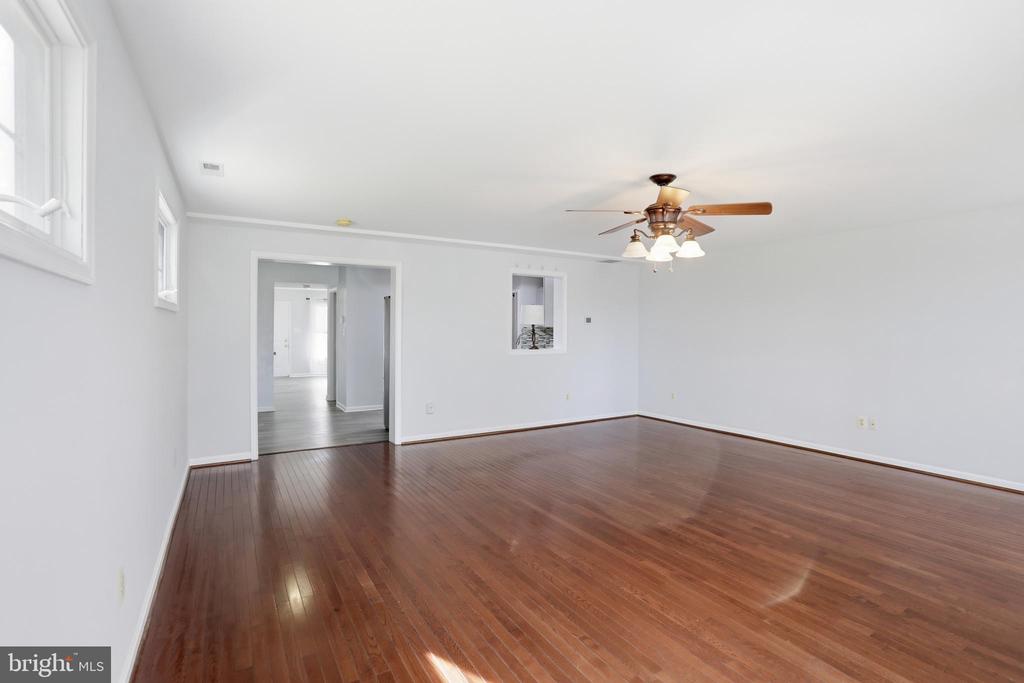 3961 RECTORTOWN RD, MARSHALL, Virginia, 4 Bedrooms Bedrooms, ,2 BathroomsBathrooms,Residential,3961 RECTORTOWN RD,VAFQ2021052 MLS # VAFQ2021052