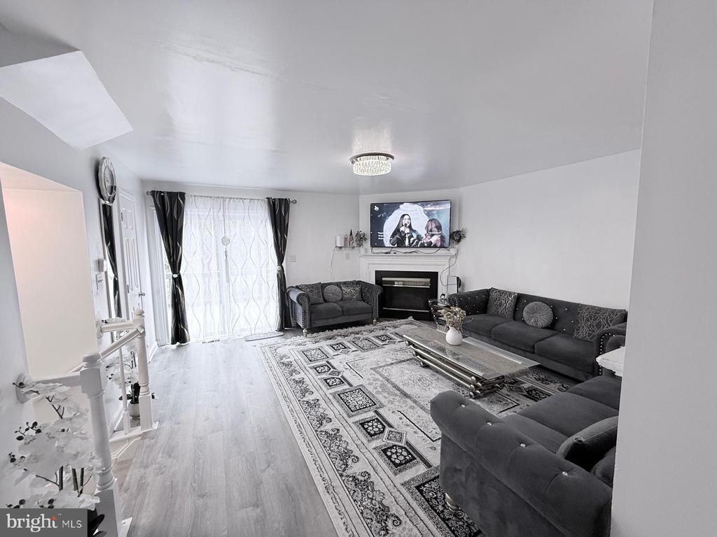 11203 KINGS CREST CT, FREDERICKSBURG, Virginia 22407, 3 Bedrooms Bedrooms, ,2 BathroomsBathrooms,Residential,KINGS CREST AT S,11203 KINGS CREST CT,VASP2040428 MLS # VASP2040428