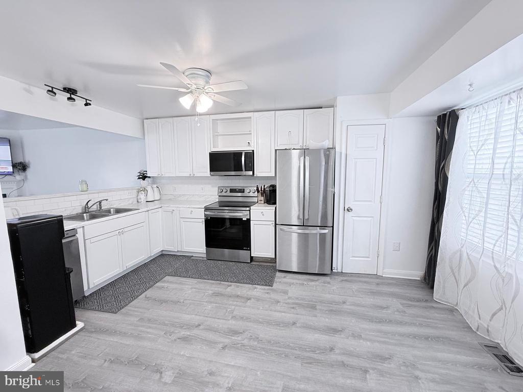 11203 KINGS CREST CT, FREDERICKSBURG, Virginia 22407, 3 Bedrooms Bedrooms, ,2 BathroomsBathrooms,Residential,KINGS CREST AT S,11203 KINGS CREST CT,VASP2040428 MLS # VASP2040428