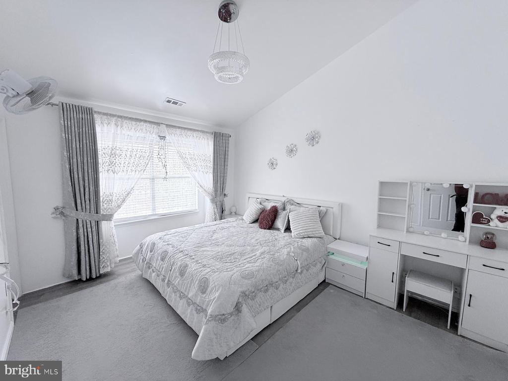 11203 KINGS CREST CT, FREDERICKSBURG, Virginia 22407, 3 Bedrooms Bedrooms, ,2 BathroomsBathrooms,Residential,KINGS CREST AT S,11203 KINGS CREST CT,VASP2040428 MLS # VASP2040428