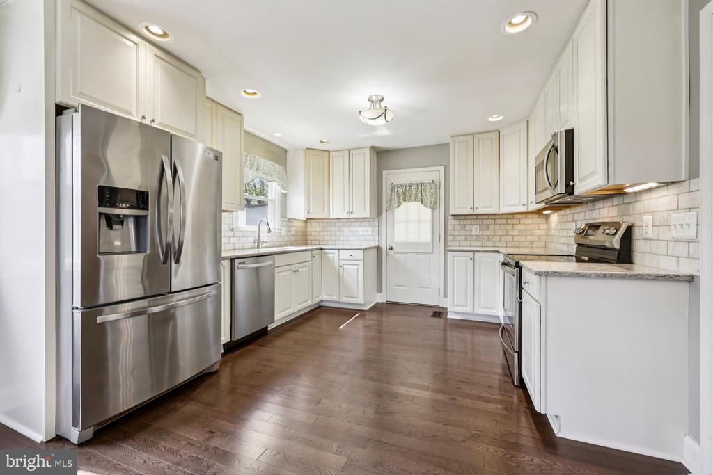 12016 GRANTWOOD DR, FREDERICKSBURG, Virginia 22407, 3 Bedrooms Bedrooms, ,2 BathroomsBathrooms,Residential,12016 GRANTWOOD DR,VASP2040352 MLS # VASP2040352