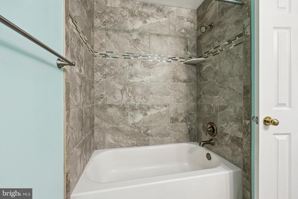 12016 GRANTWOOD DR, FREDERICKSBURG, Virginia 22407, 3 Bedrooms Bedrooms, ,2 BathroomsBathrooms,Residential,12016 GRANTWOOD DR,VASP2040352 MLS # VASP2040352