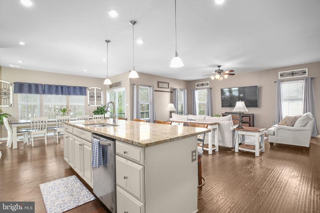 8714 WILMORE LN, SPOTSYLVANIA, Virginia 22553, 4 Bedrooms Bedrooms, ,3 BathroomsBathrooms,Residential,8714 WILMORE LN,VASP2038864 MLS # VASP2038864