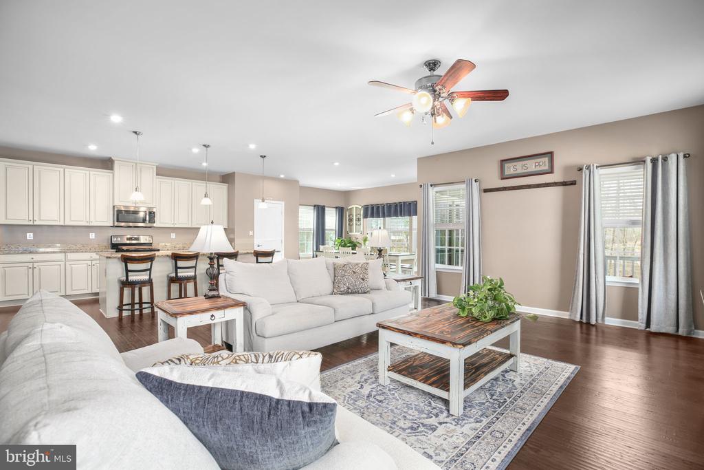 8714 WILMORE LN, SPOTSYLVANIA, Virginia 22553, 4 Bedrooms Bedrooms, ,3 BathroomsBathrooms,Residential,8714 WILMORE LN,VASP2038864 MLS # VASP2038864