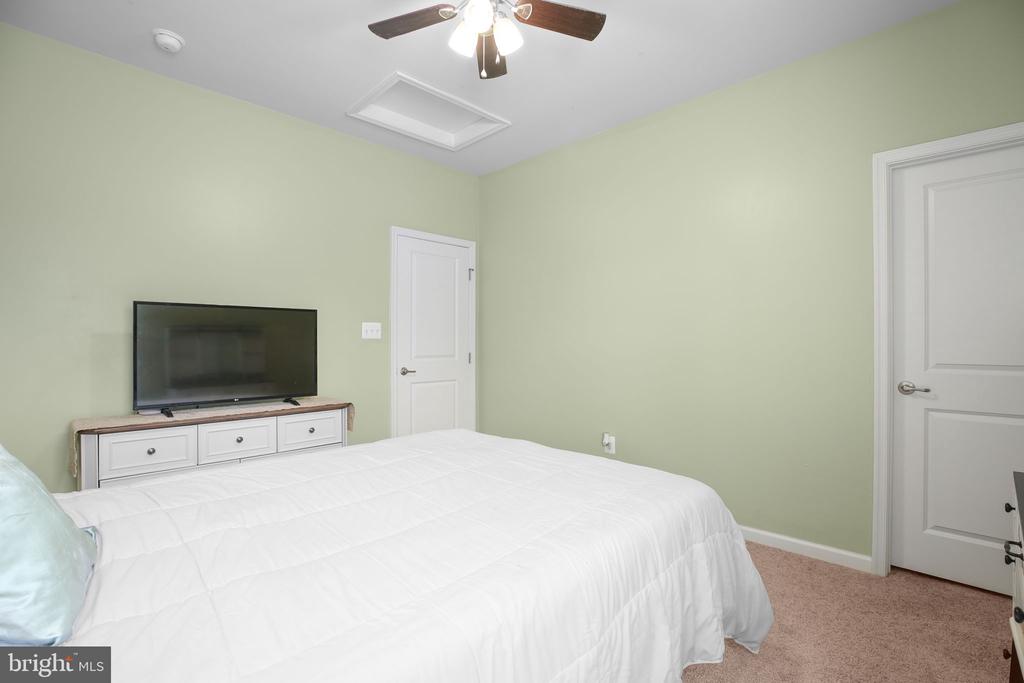 8714 WILMORE LN, SPOTSYLVANIA, Virginia 22553, 4 Bedrooms Bedrooms, ,3 BathroomsBathrooms,Residential,8714 WILMORE LN,VASP2038864 MLS # VASP2038864