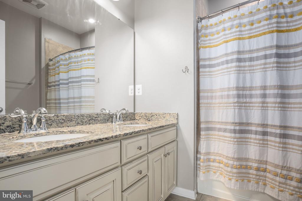 8714 WILMORE LN, SPOTSYLVANIA, Virginia 22553, 4 Bedrooms Bedrooms, ,3 BathroomsBathrooms,Residential,8714 WILMORE LN,VASP2038864 MLS # VASP2038864