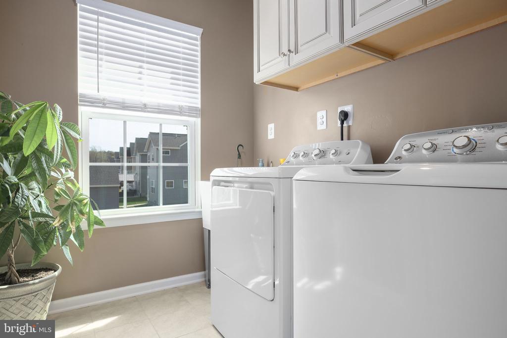 8714 WILMORE LN, SPOTSYLVANIA, Virginia 22553, 4 Bedrooms Bedrooms, ,3 BathroomsBathrooms,Residential,8714 WILMORE LN,VASP2038864 MLS # VASP2038864