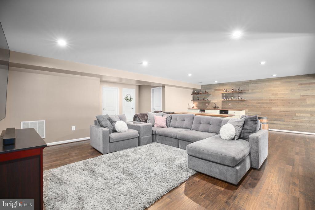 8714 WILMORE LN, SPOTSYLVANIA, Virginia 22553, 4 Bedrooms Bedrooms, ,3 BathroomsBathrooms,Residential,8714 WILMORE LN,VASP2038864 MLS # VASP2038864