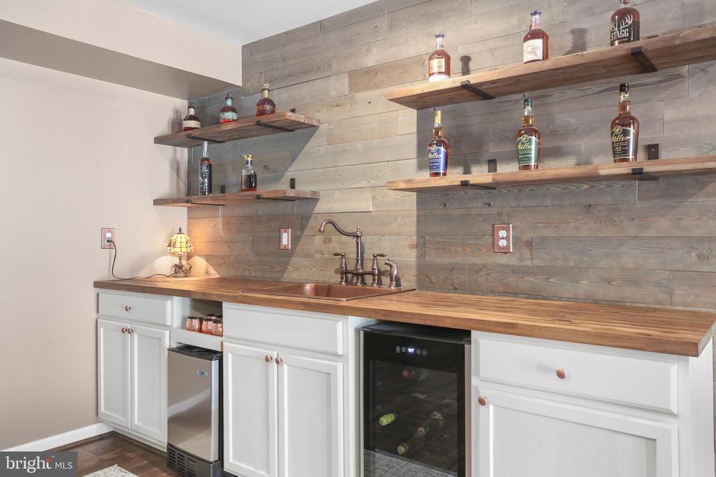 8714 WILMORE LN, SPOTSYLVANIA, Virginia 22553, 4 Bedrooms Bedrooms, ,3 BathroomsBathrooms,Residential,8714 WILMORE LN,VASP2038864 MLS # VASP2038864