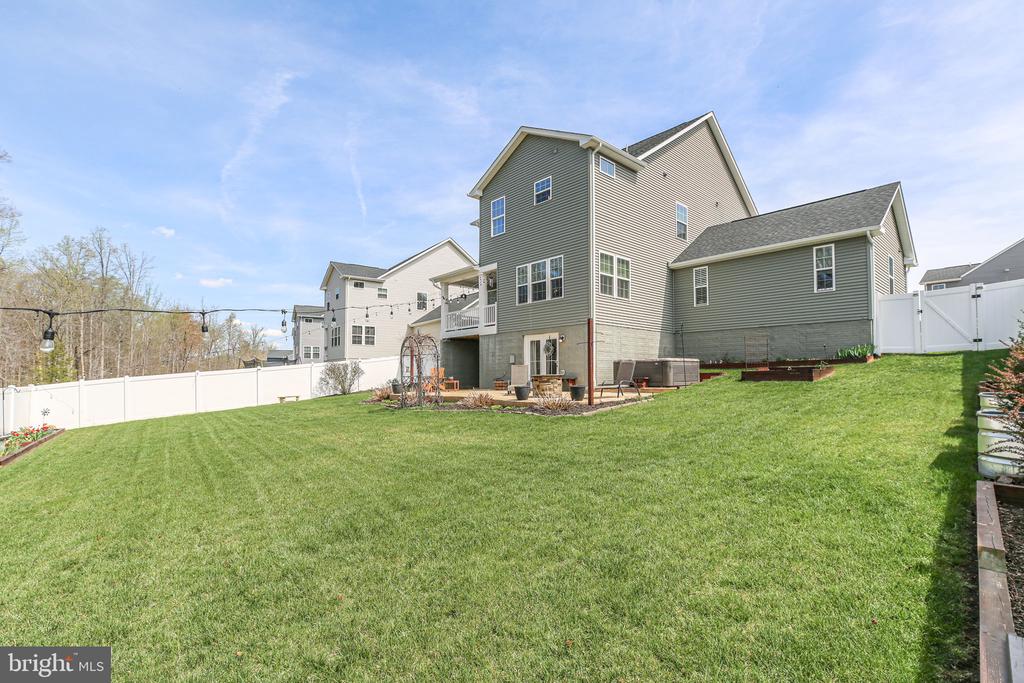 8714 WILMORE LN, SPOTSYLVANIA, Virginia 22553, 4 Bedrooms Bedrooms, ,3 BathroomsBathrooms,Residential,8714 WILMORE LN,VASP2038864 MLS # VASP2038864