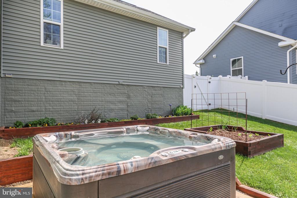 8714 WILMORE LN, SPOTSYLVANIA, Virginia 22553, 4 Bedrooms Bedrooms, ,3 BathroomsBathrooms,Residential,8714 WILMORE LN,VASP2038864 MLS # VASP2038864