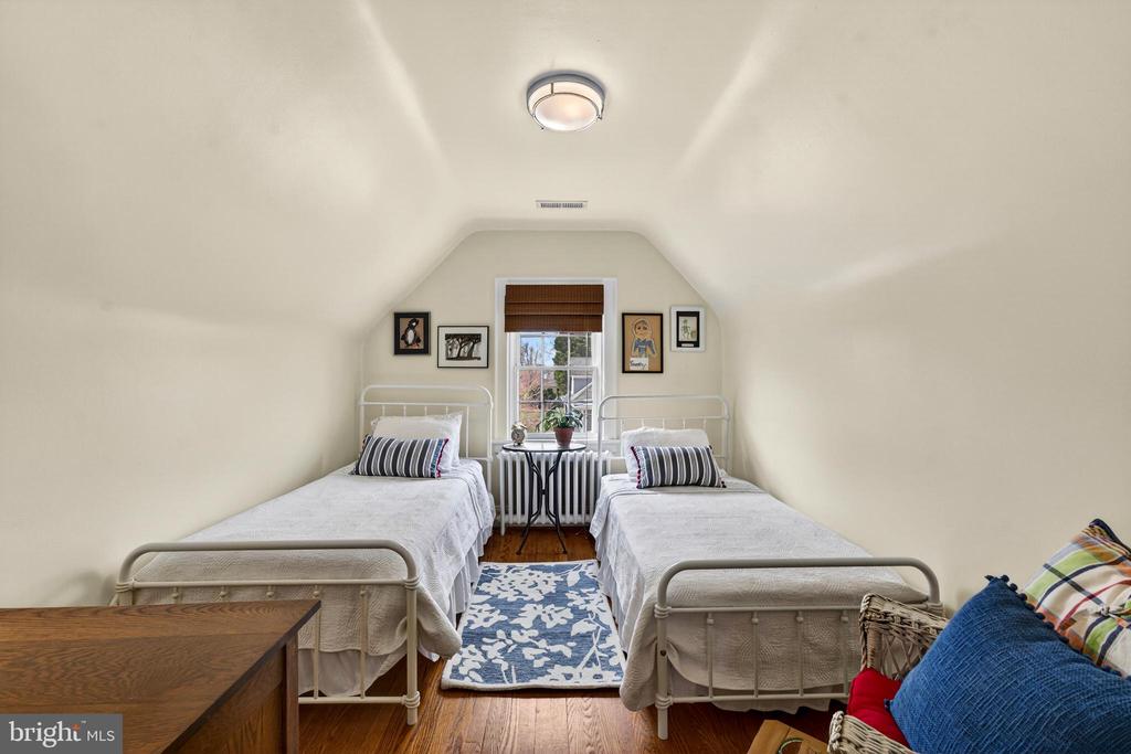 609 S WEST ST, CULPEPER, Virginia 22701, 4 Bedrooms Bedrooms, ,2 BathroomsBathrooms,Residential,609 S WEST ST,VACU2013118 MLS # VACU2013118