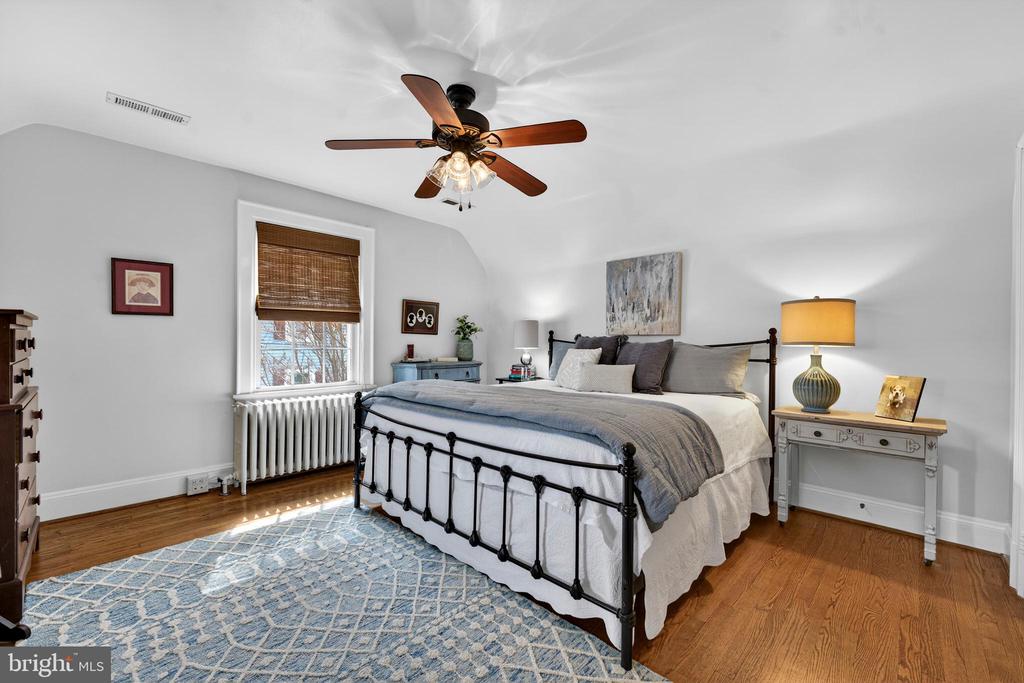 609 S WEST ST, CULPEPER, Virginia 22701, 4 Bedrooms Bedrooms, ,2 BathroomsBathrooms,Residential,609 S WEST ST,VACU2013118 MLS # VACU2013118