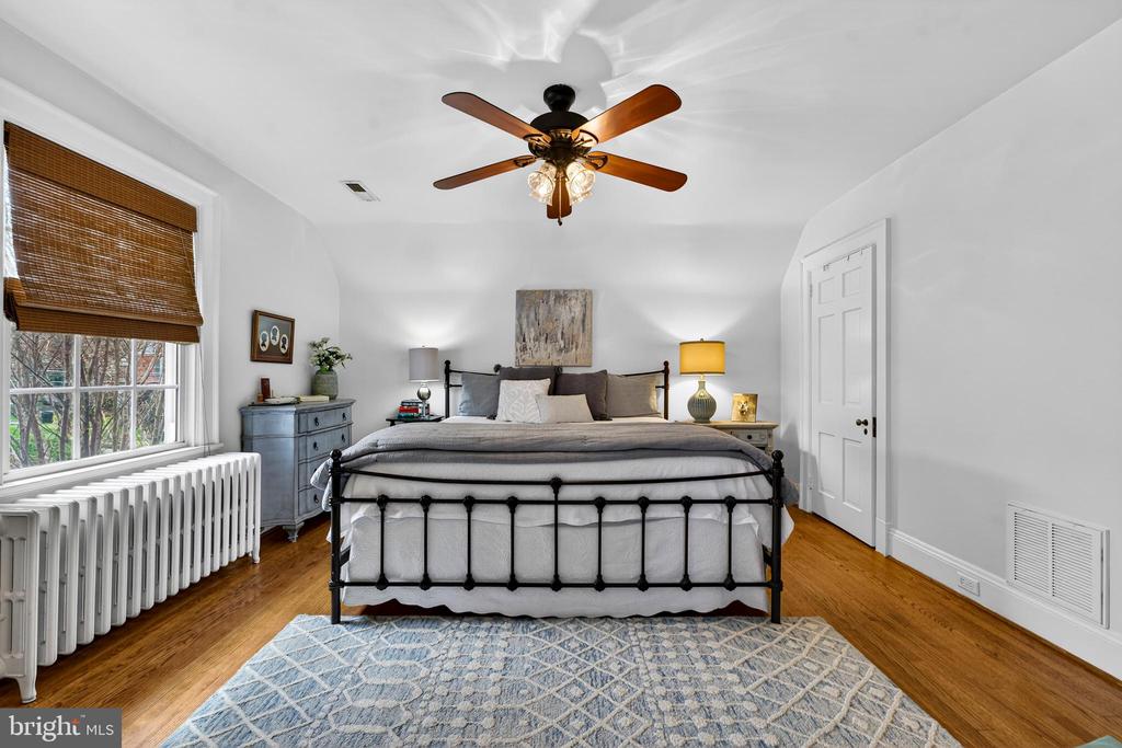 609 S WEST ST, CULPEPER, Virginia 22701, 4 Bedrooms Bedrooms, ,2 BathroomsBathrooms,Residential,609 S WEST ST,VACU2013118 MLS # VACU2013118