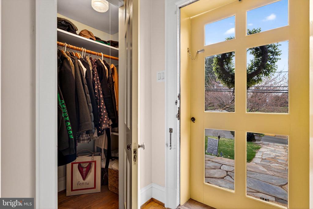 609 S WEST ST, CULPEPER, Virginia 22701, 4 Bedrooms Bedrooms, ,2 BathroomsBathrooms,Residential,609 S WEST ST,VACU2013118 MLS # VACU2013118