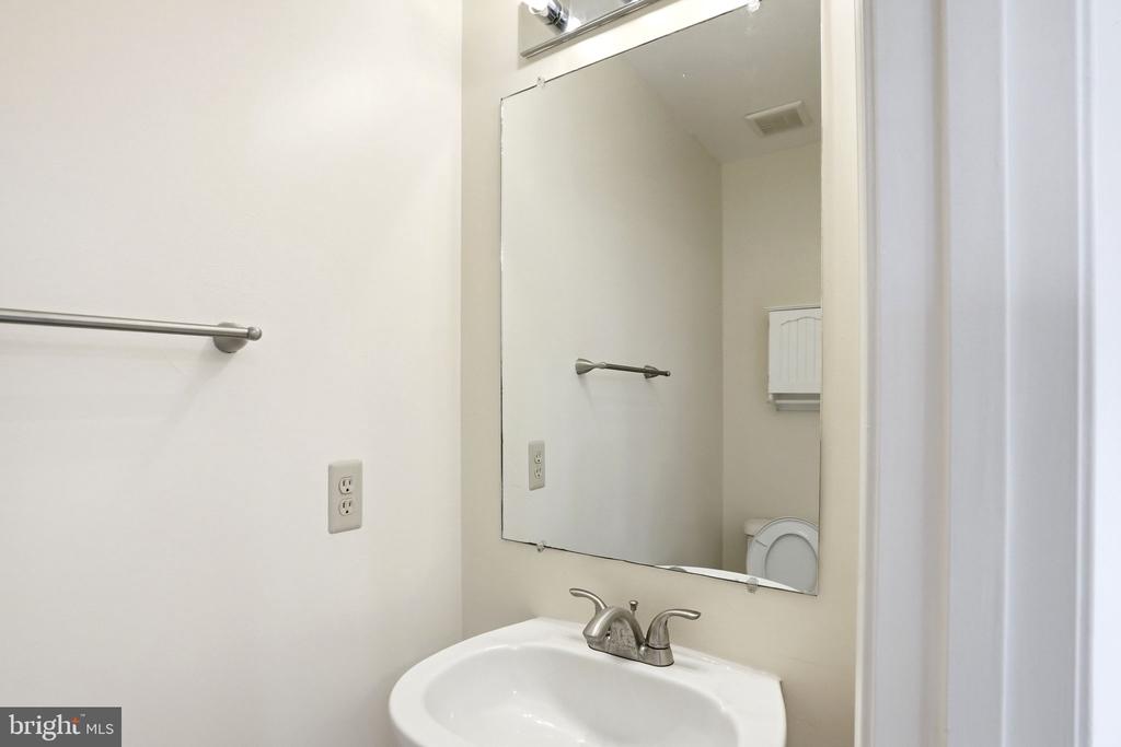 541 HIGHLAND TOWNE LN, WARRENTON, Virginia 20186, 2 Bedrooms Bedrooms, ,2 BathroomsBathrooms,Residential,541 HIGHLAND TOWNE LN,VAFQ2020292 MLS # VAFQ2020292