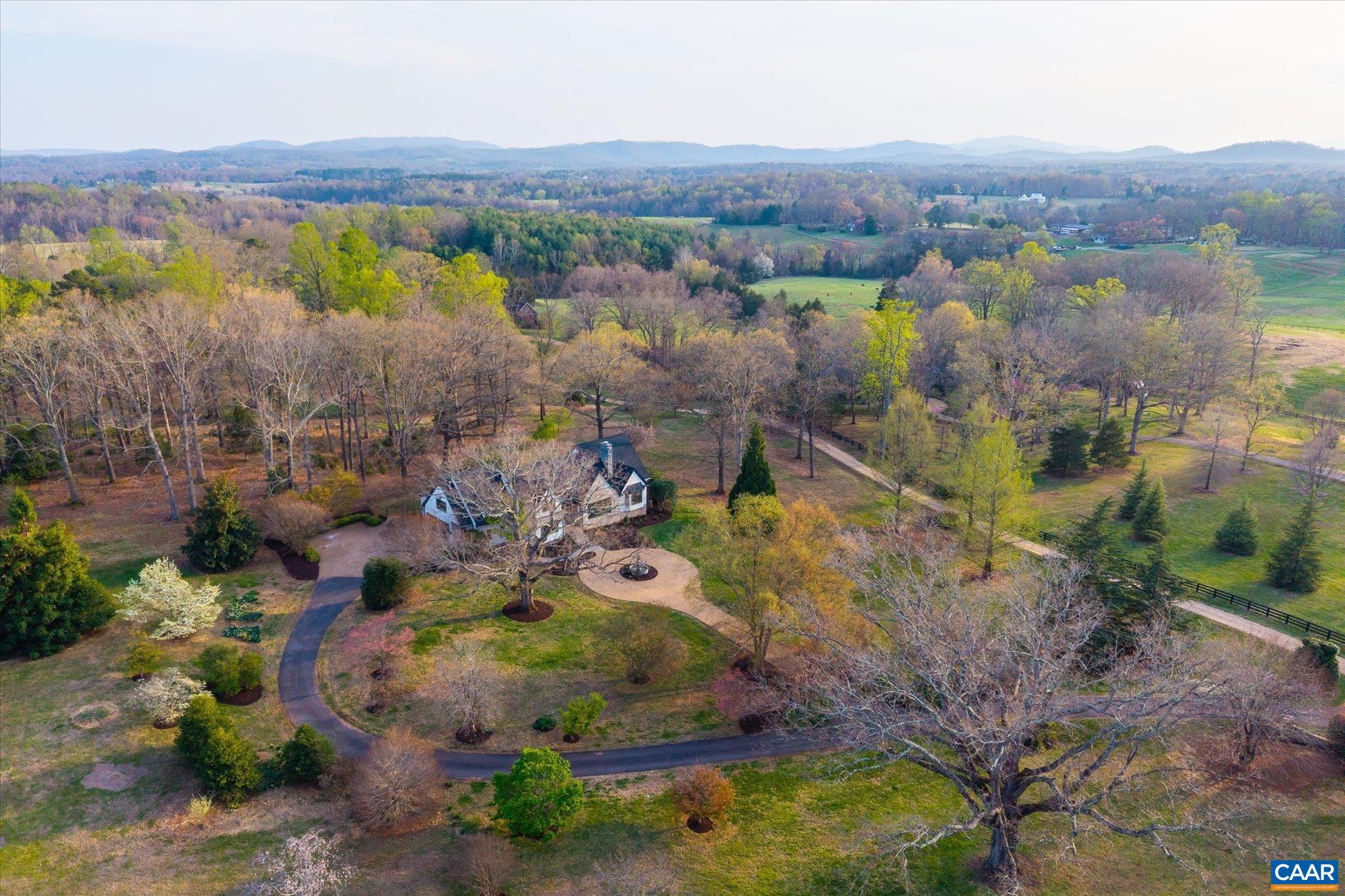 2121 GARTH RD, CHARLOTTESVILLE, Virginia 22901, 4 Bedrooms Bedrooms, ,3 BathroomsBathrooms,Residential,Majestic Oaks,2121 GARTH RD,675116 MLS # 675116